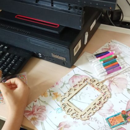 Dzień Matki - ozdoby wykonane przez uczni&oacute;w